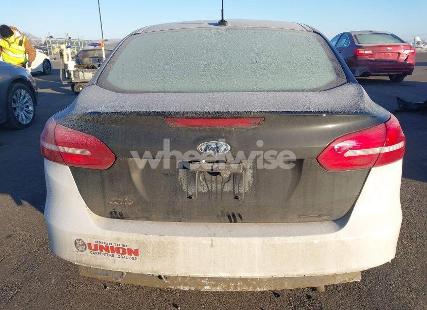 Photo 16 of 2015 Ford Focus S (VIN 1FADP3E28FL346299)