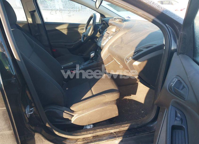 Photo 5 of 2015 Ford Focus S (VIN 1FADP3E28FL346299)