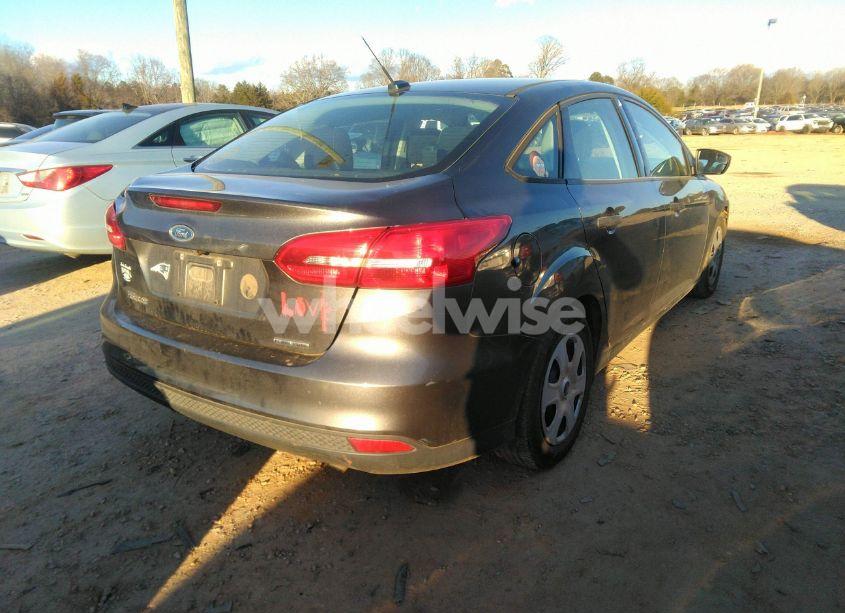 Photo 4 of 2016 Ford Focus S (VIN 1FADP3E28GL228447)