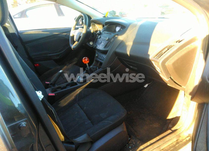 Photo 5 of 2016 Ford Focus S (VIN 1FADP3E28GL228447)