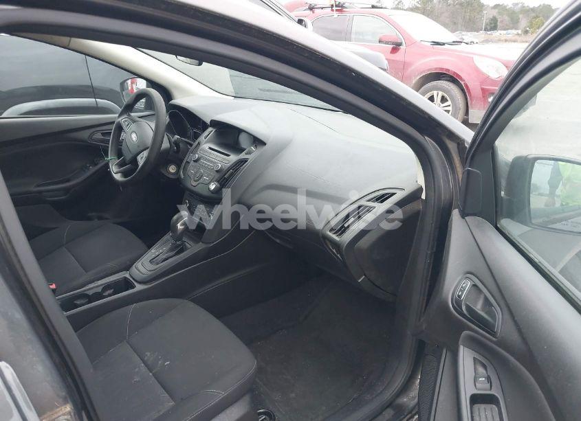 Photo 5 of 2016 Ford Focus S (VIN 1FADP3E28GL249623)