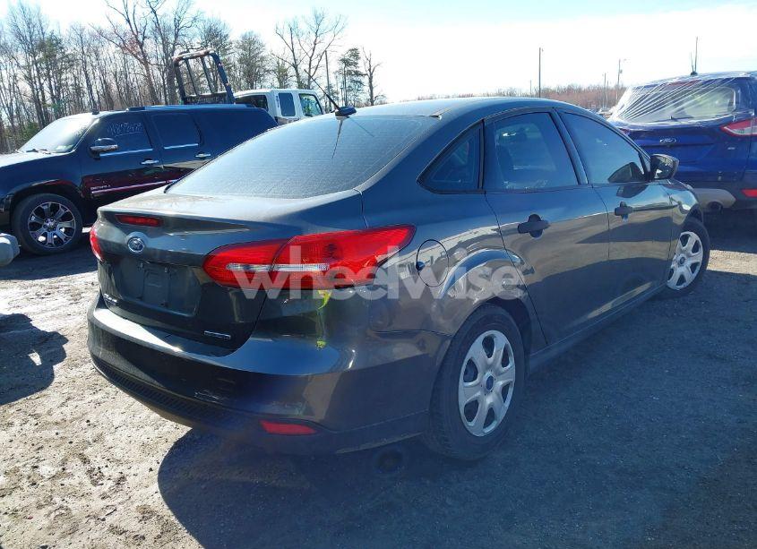Photo 4 of 2016 Ford Focus S (VIN 1FADP3E28GL374167)