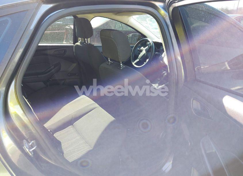 Photo 8 of 2016 Ford Focus S (VIN 1FADP3E28GL374167)