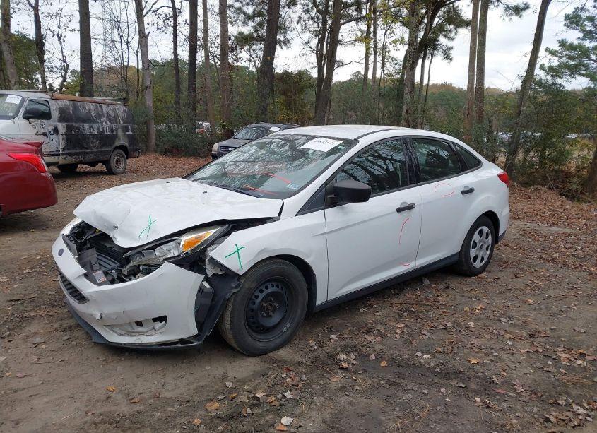 Photo 2 of 2017 Ford Focus S (VIN 1FADP3E28HL227283)