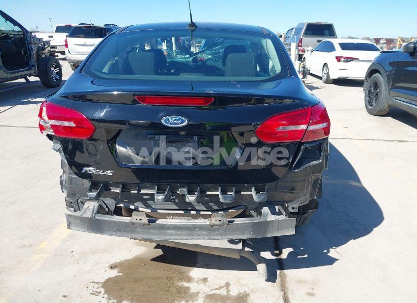 Photo 16 of 2017 Ford Focus S (VIN 1FADP3E28HL318702)