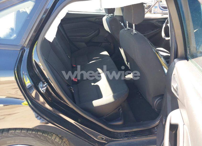 Photo 8 of 2017 Ford Focus S (VIN 1FADP3E28HL318702)