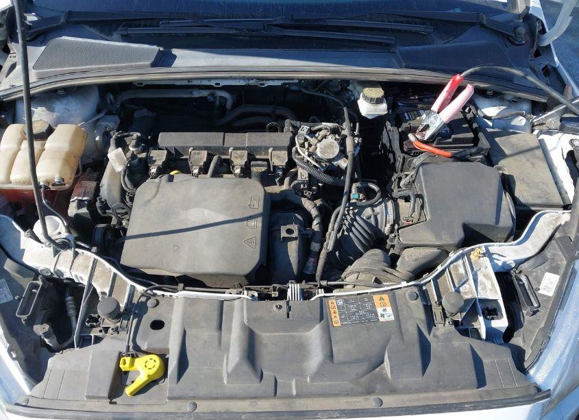 Photo 6 of 2018 Ford Focus S (VIN 1FADP3E28JL260595)