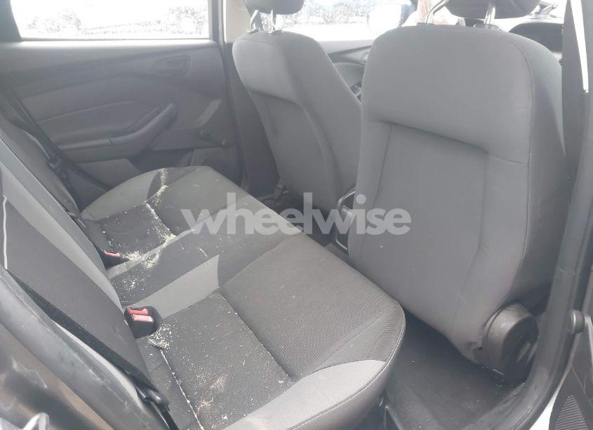 Photo 8 of 2013 Ford Focus S (VIN 1FADP3E29DL317844)