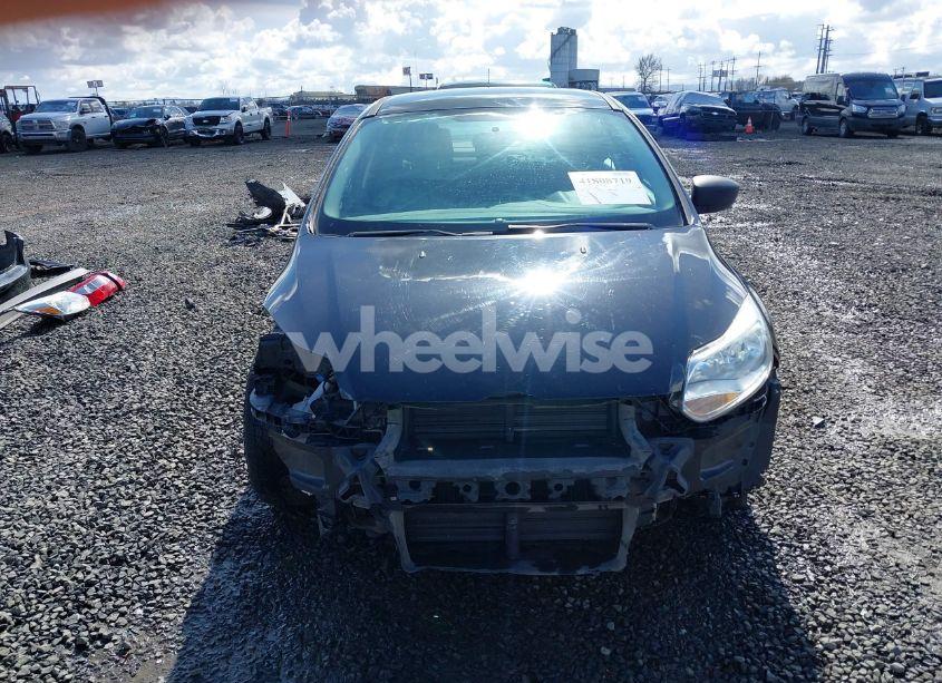 Photo 13 of 2014 Ford Focus S (VIN 1FADP3E29EL176811)