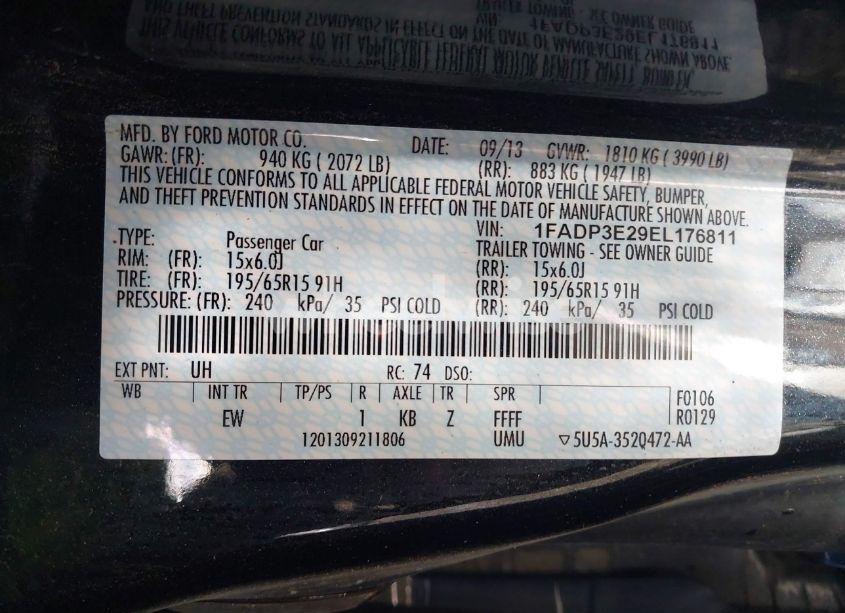 Photo 9 of 2014 Ford Focus S (VIN 1FADP3E29EL176811)