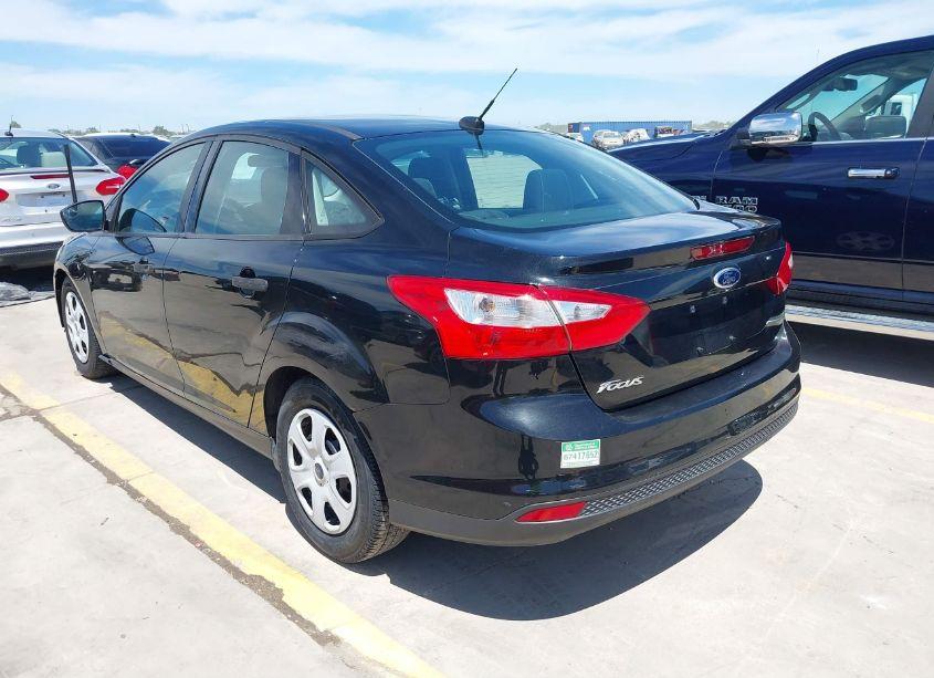 Photo 3 of 2014 Ford Focus S (VIN 1FADP3E29EL231869)