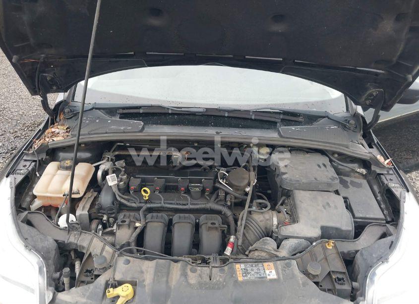 Photo 10 of 2014 Ford Focus S (VIN 1FADP3E29EL312371)