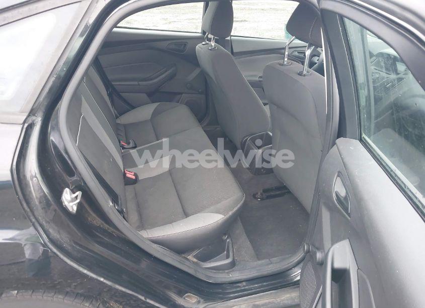 Photo 8 of 2014 Ford Focus S (VIN 1FADP3E29EL312371)