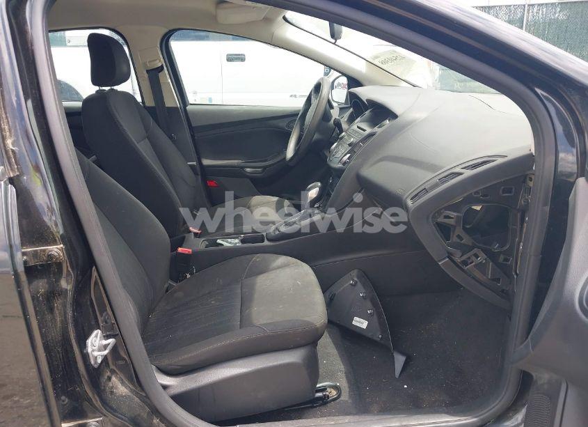 Photo 5 of 2015 Ford Focus S (VIN 1FADP3E29FL210652)