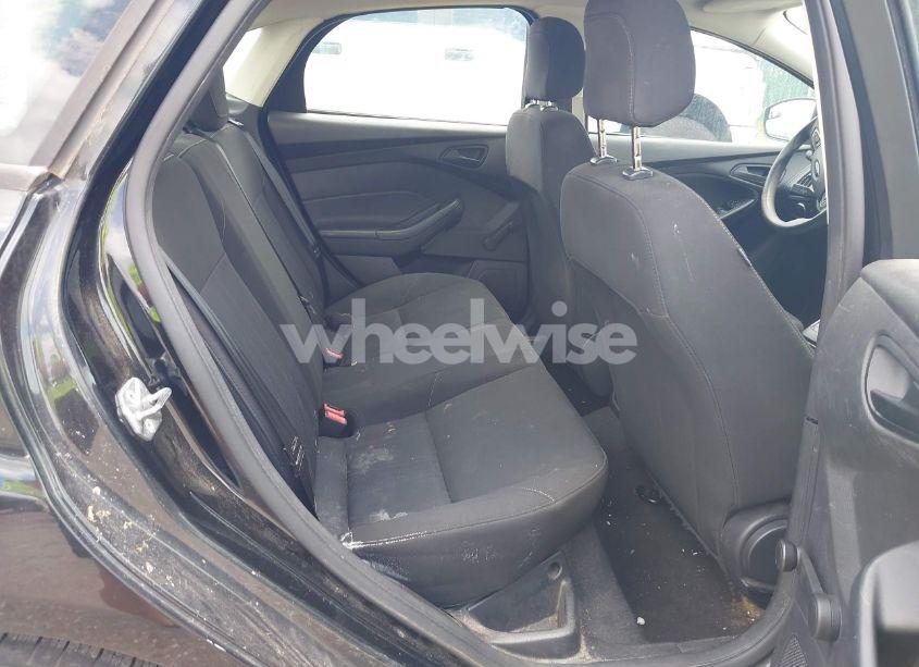 Photo 8 of 2015 Ford Focus S (VIN 1FADP3E29FL210652)