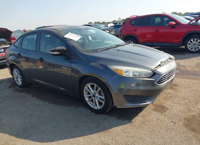 2015 Ford Focus S (VIN 1FADP3E29FL232358) main photo