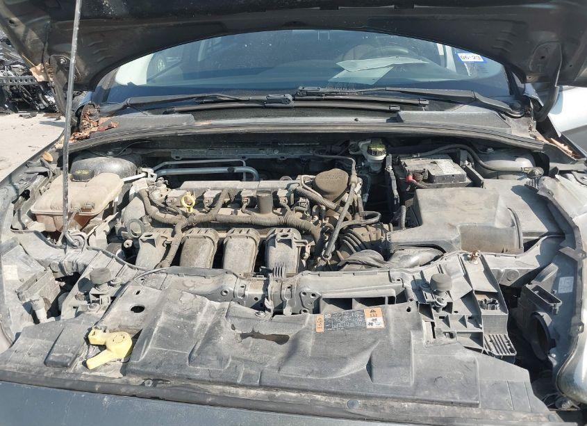 Photo 10 of 2015 Ford Focus S (VIN 1FADP3E29FL232358)