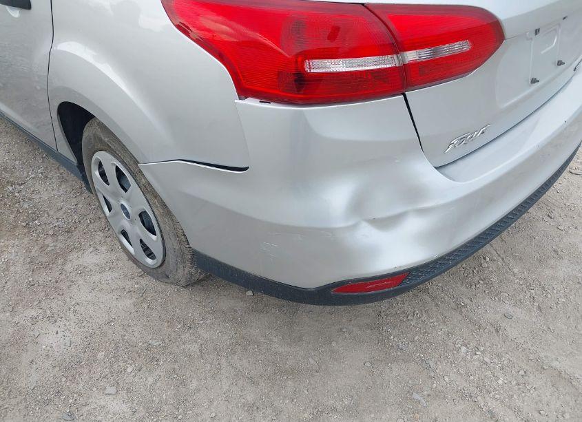 Photo 13 of 2016 Ford Focus S (VIN 1FADP3E29GL368510)