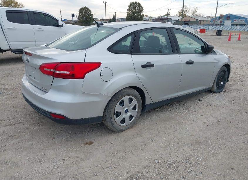 Photo 4 of 2016 Ford Focus S (VIN 1FADP3E29GL368510)