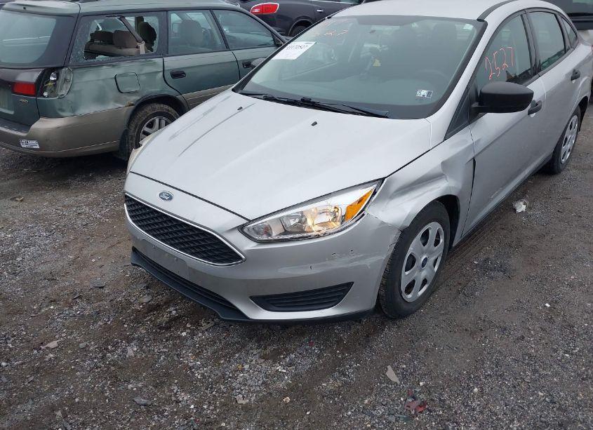 Photo 6 of 2017 Ford Focus S (VIN 1FADP3E29HL256775)