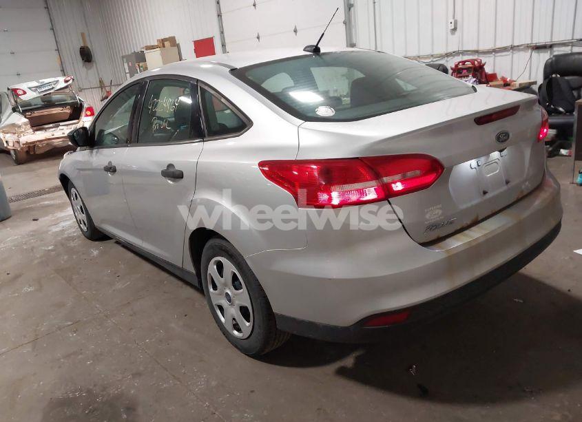 Photo 3 of 2017 Ford Focus S (VIN 1FADP3E29HL258106)