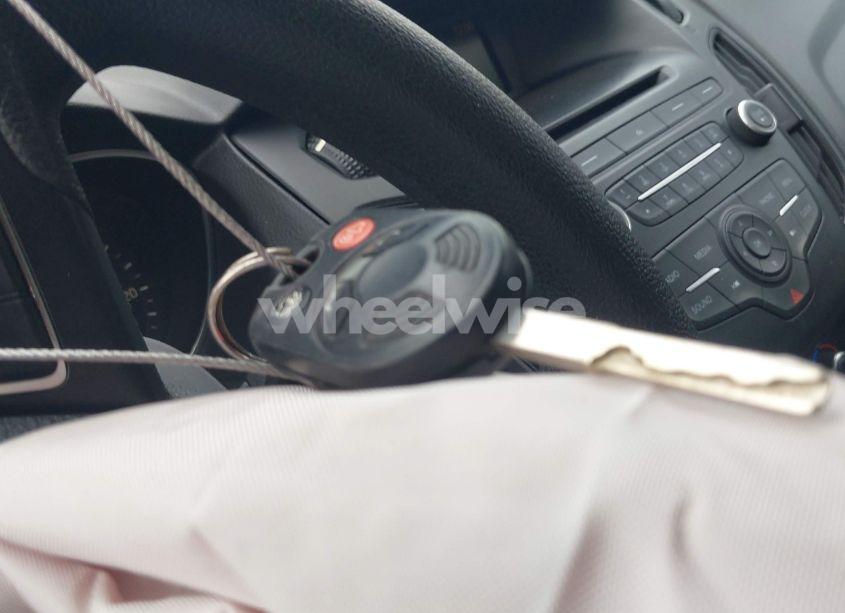 Photo 11 of 2017 Ford Focus S (VIN 1FADP3E29HL262169)