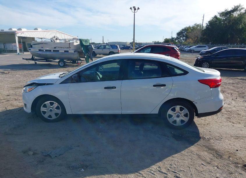 Photo 14 of 2017 Ford Focus S (VIN 1FADP3E29HL282390)