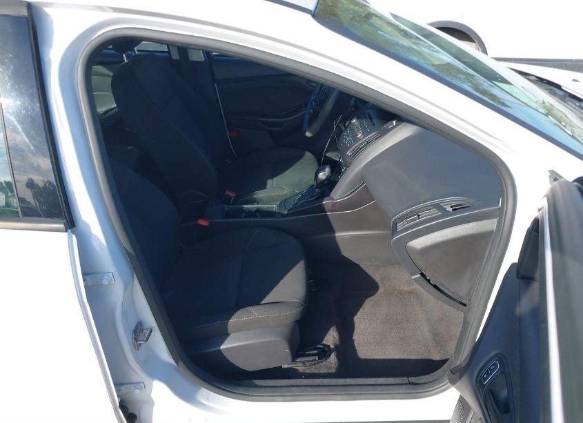 Photo 5 of 2017 Ford Focus S (VIN 1FADP3E29HL282390)