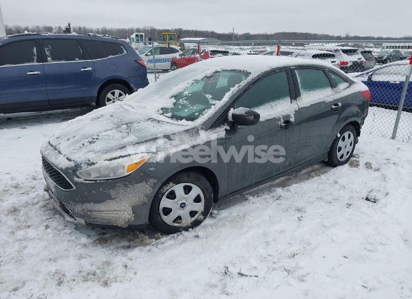 Photo 2 of 2017 Ford Focus S (VIN 1FADP3E29HL326825)