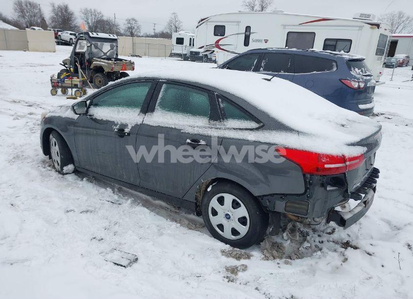 Photo 3 of 2017 Ford Focus S (VIN 1FADP3E29HL326825)