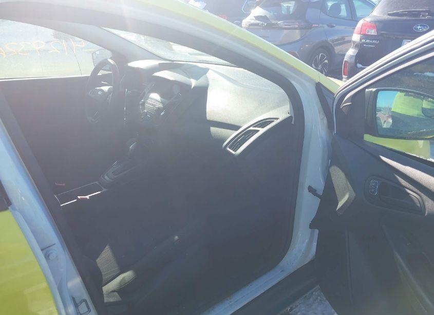 Photo 5 of 2018 Ford Focus S (VIN 1FADP3E29JL214225)