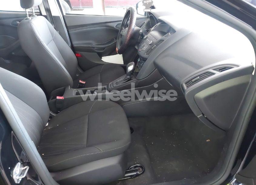 Photo 5 of 2018 Ford Focus S (VIN 1FADP3E29JL263991)