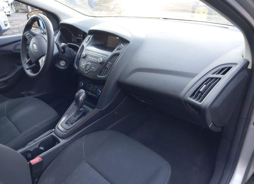 Photo 5 of 2018 Ford Focus S (VIN 1FADP3E29JL306693)