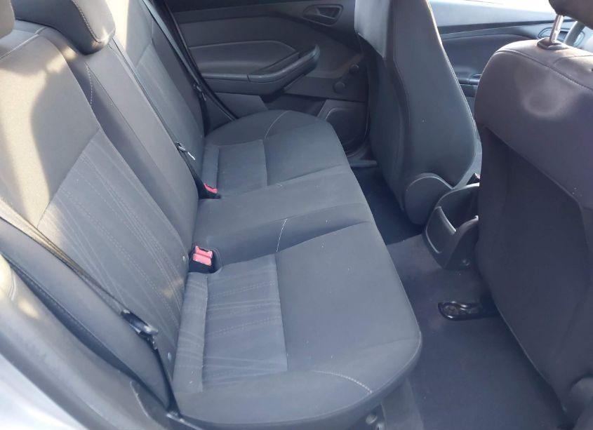 Photo 8 of 2018 Ford Focus S (VIN 1FADP3E29JL306693)