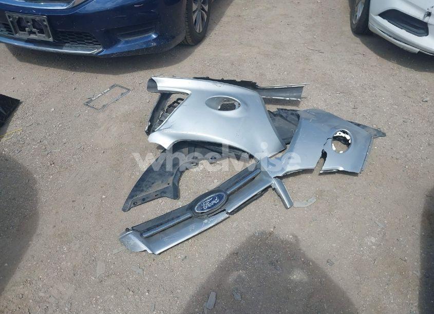 Photo 12 of 2013 Ford Focus S (VIN 1FADP3E2XDL145386)