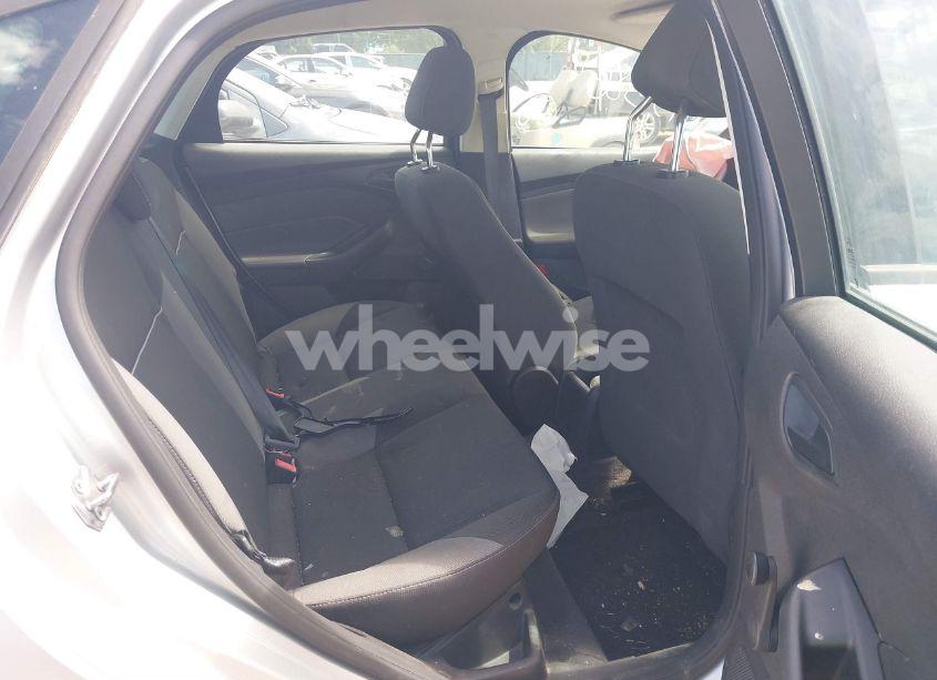 Photo 8 of 2013 Ford Focus S (VIN 1FADP3E2XDL145386)