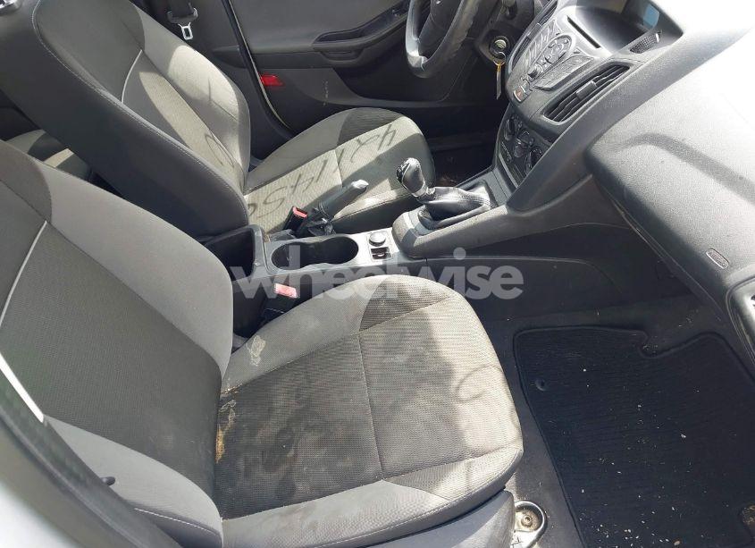 Photo 5 of 2013 Ford Focus S (VIN 1FADP3E2XDL154959)