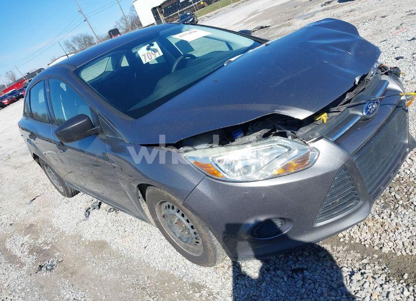 2013 Ford Focus S (VIN 1FADP3E2XDL331039) main photo