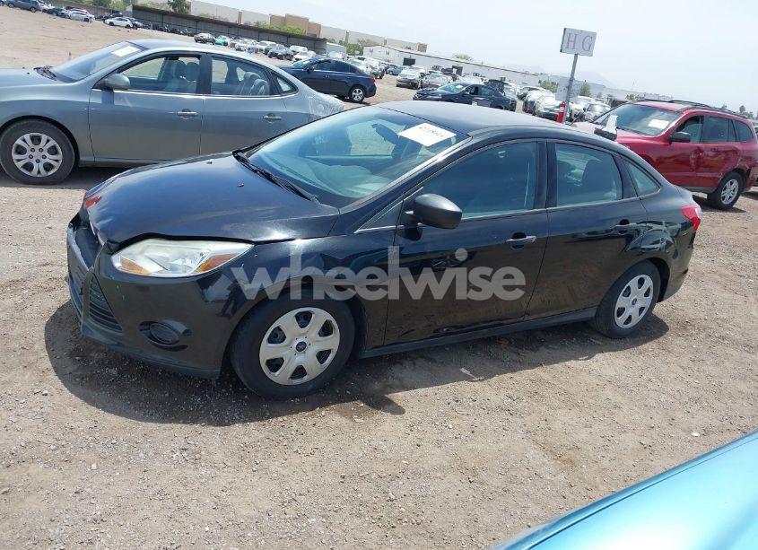Photo 14 of 2014 Ford Focus S (VIN 1FADP3E2XEL355486)