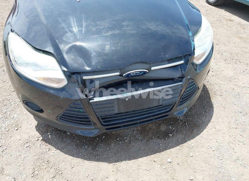 Photo 6 of 2014 Ford Focus S (VIN 1FADP3E2XEL355486)