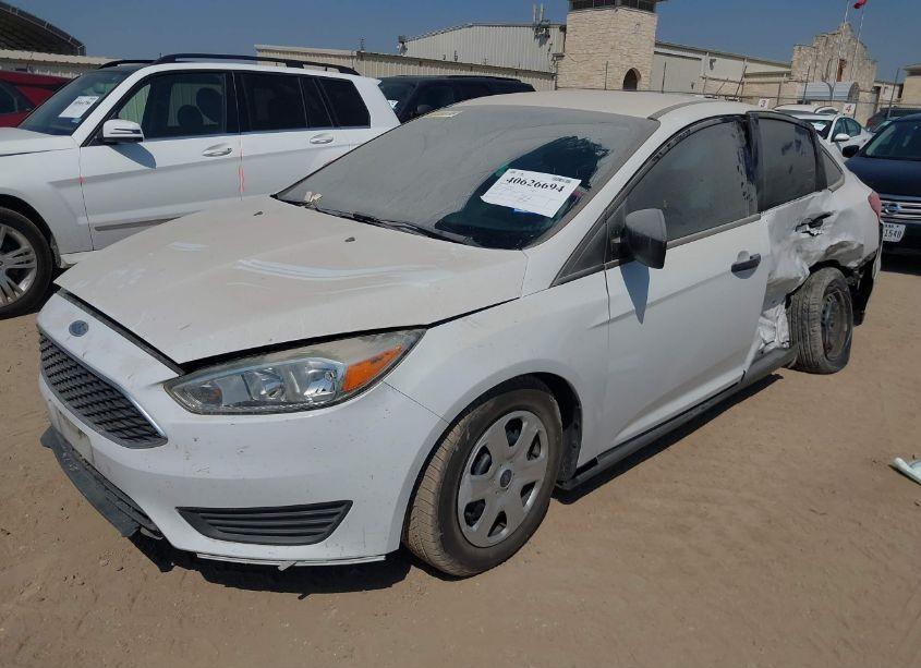Photo 2 of 2015 Ford Focus S (VIN 1FADP3E2XFL305771)
