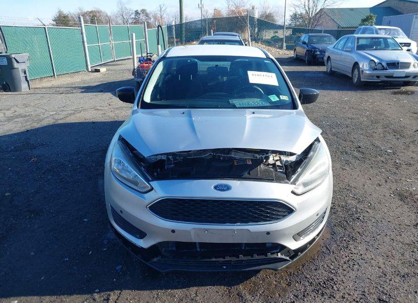 Photo 12 of 2015 Ford Focus S (VIN 1FADP3E2XFL311313)