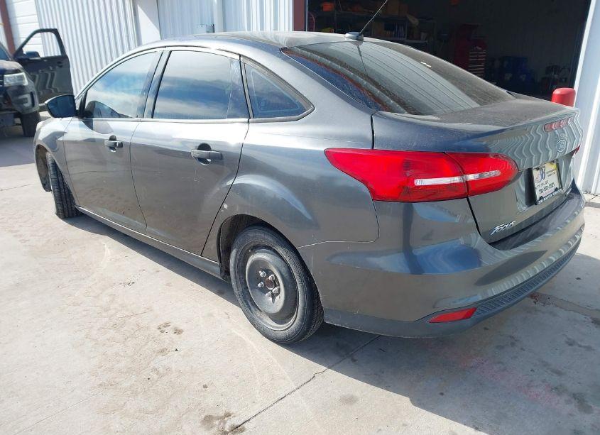 Photo 3 of 2015 Ford Focus S (VIN 1FADP3E2XFL313479)