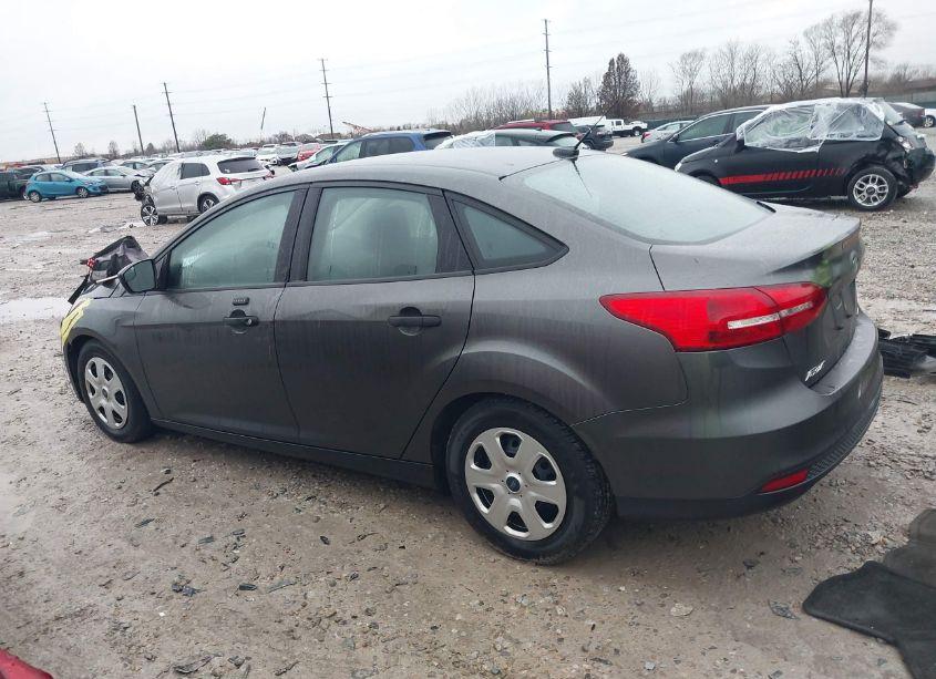 Photo 15 of 2016 Ford Focus S (VIN 1FADP3E2XGL208183)