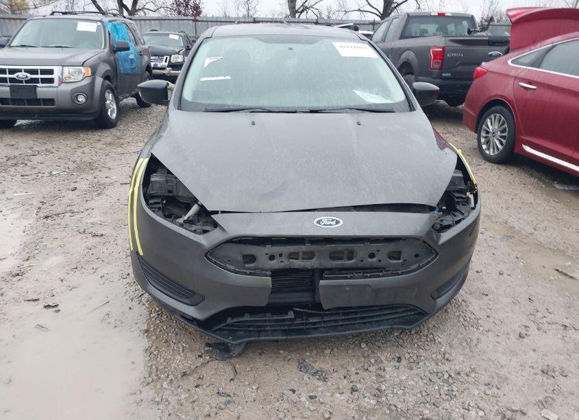 Photo 6 of 2016 Ford Focus S (VIN 1FADP3E2XGL208183)