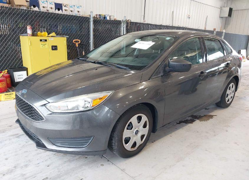 Photo 2 of 2016 Ford Focus S (VIN 1FADP3E2XGL249882)