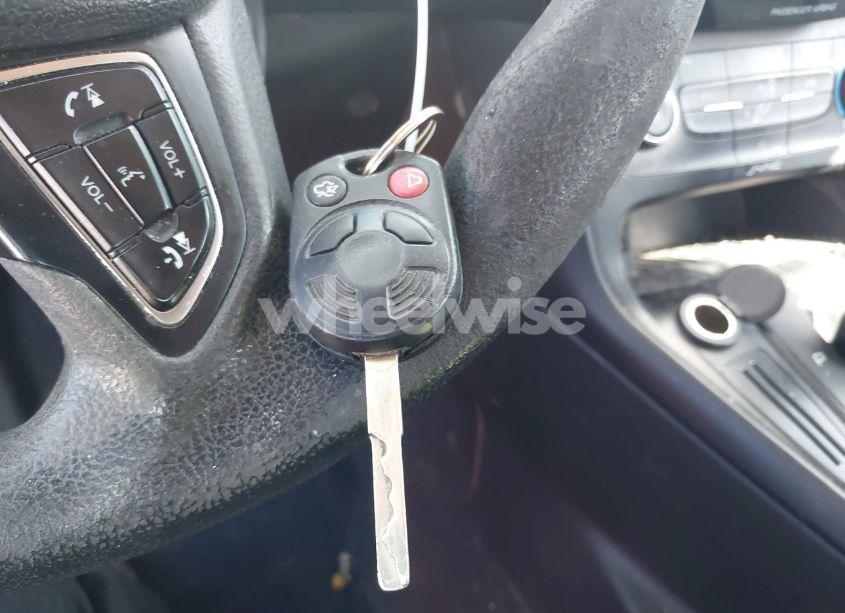 Photo 11 of 2016 Ford Focus S (VIN 1FADP3E2XGL357547)