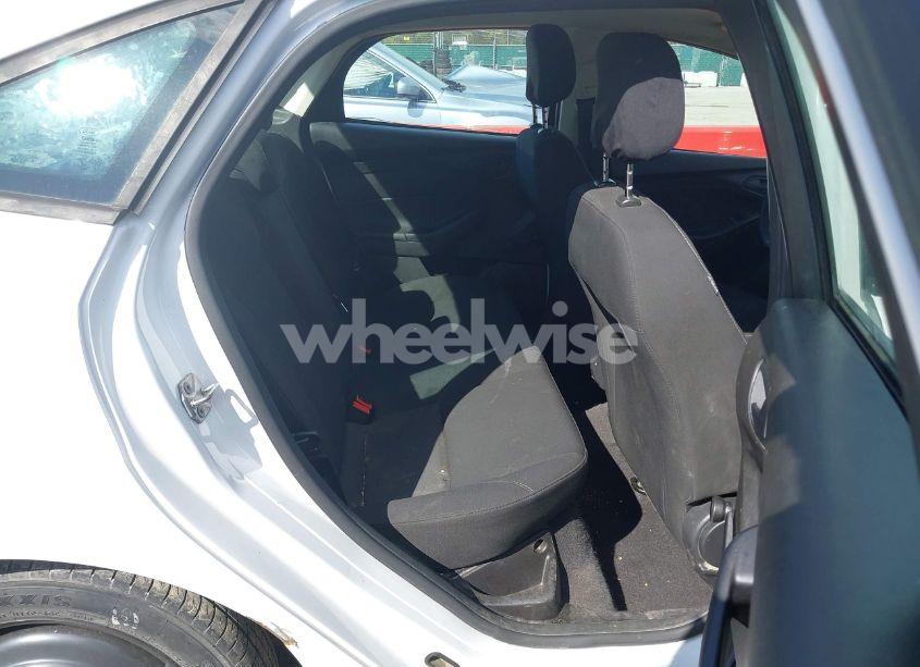 Photo 8 of 2016 Ford Focus S (VIN 1FADP3E2XGL357547)