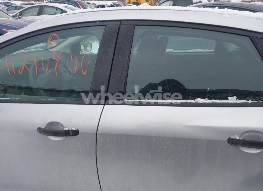 Photo 14 of 2017 Ford Focus S (VIN 1FADP3E2XHL213630)