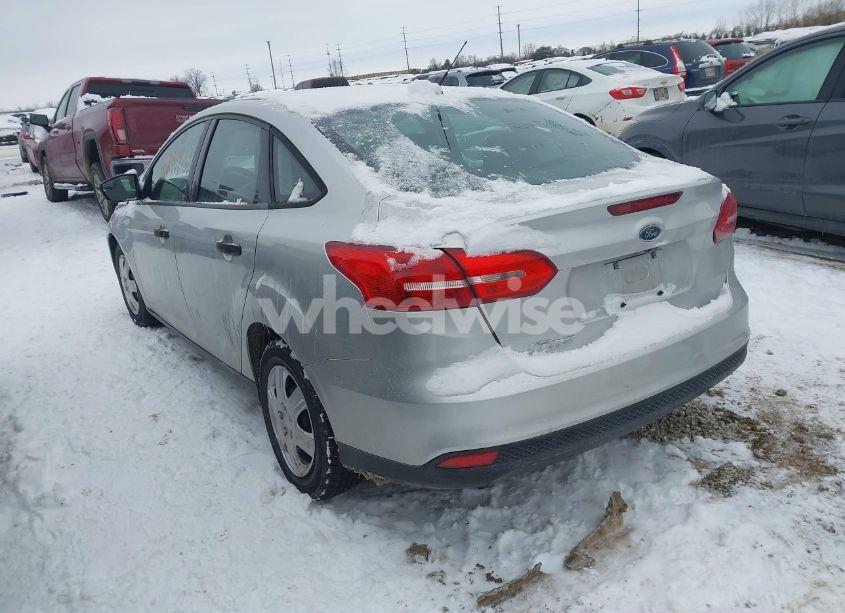 Photo 3 of 2017 Ford Focus S (VIN 1FADP3E2XHL213630)